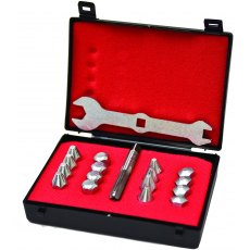 Liveryman 16 Stud Kit