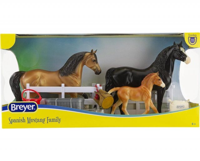 Breyer Breyer Spanish Mustang Family