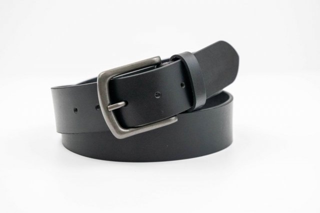 Oxford Leathercraft CHARLES SMITH 40MM LEATHER BELT WITH GUN METAL BUCKLE